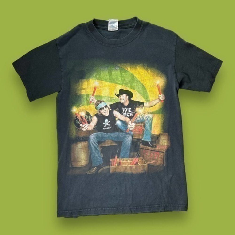 Gildan Big Rich Country Music Graphic Tshirt Size Small - "Isidro"
